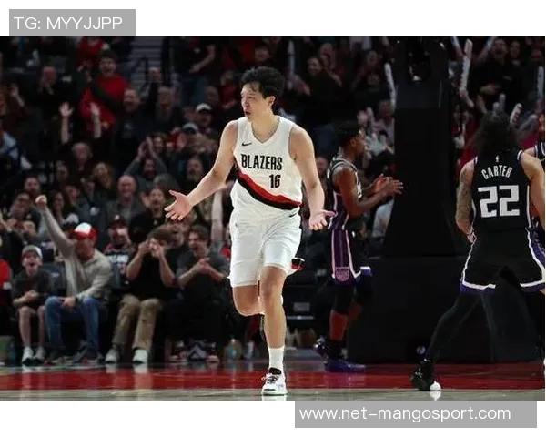 利文斯与布洛的精彩对决分析及比赛前瞻展望