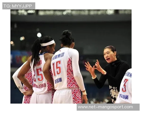 吴静专访：从排球新星到传奇教练的心路历程回顾